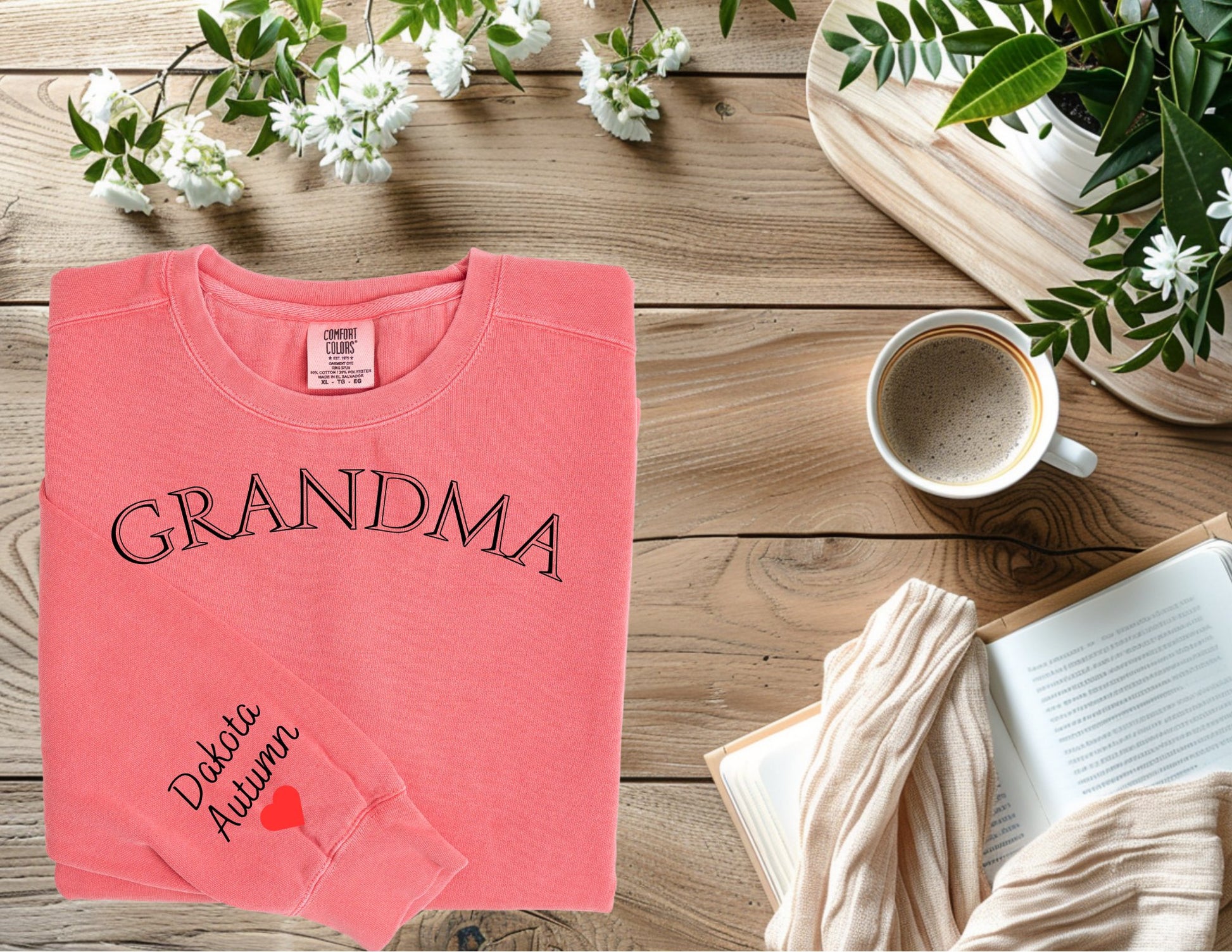 Grandma- Sweatshirt, custom names on sleeve - DT Workshop & Creations