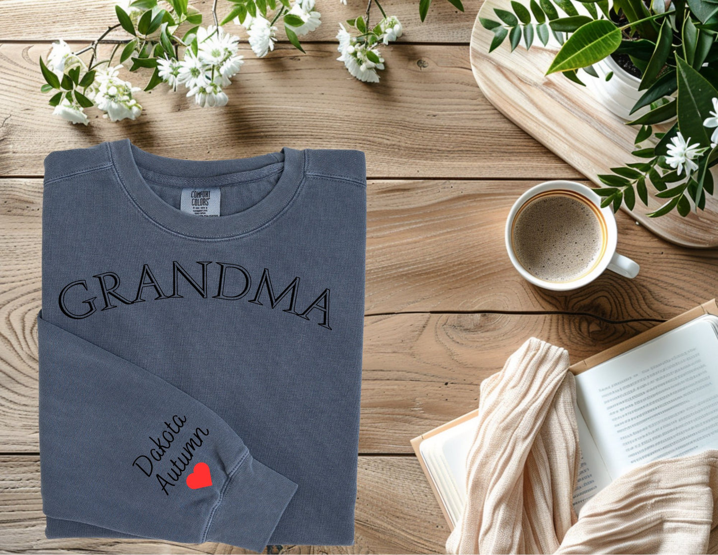 Grandma- Sweatshirt, custom names on sleeve - DT Workshop & Creations